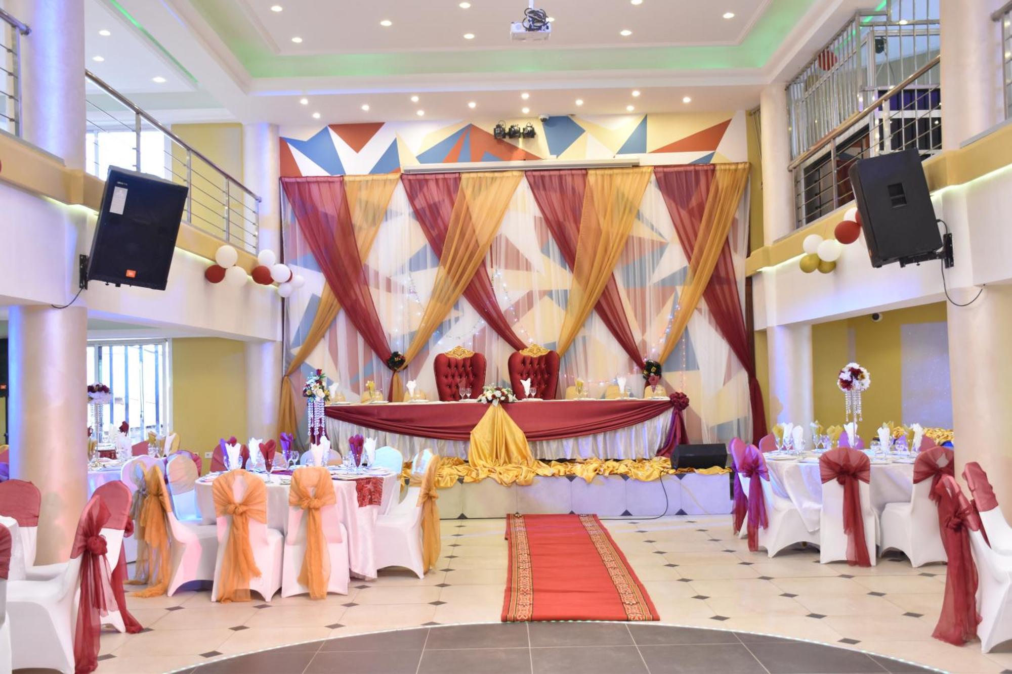 Safyad Hotel Yaoundé Eksteriør bilde