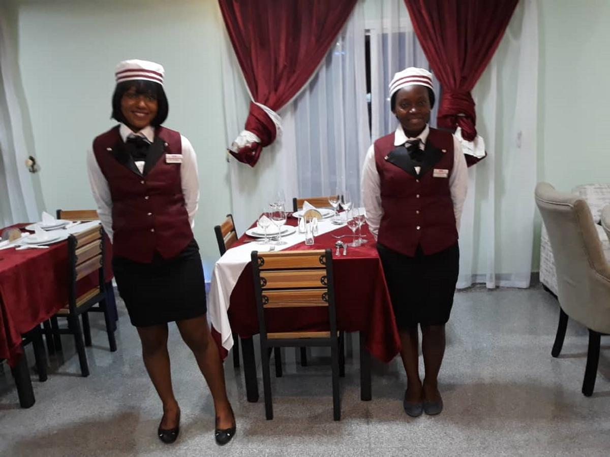 Safyad Hotel Yaoundé Eksteriør bilde